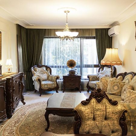 Central Luxury Antique Apartment Varna Exterior photo