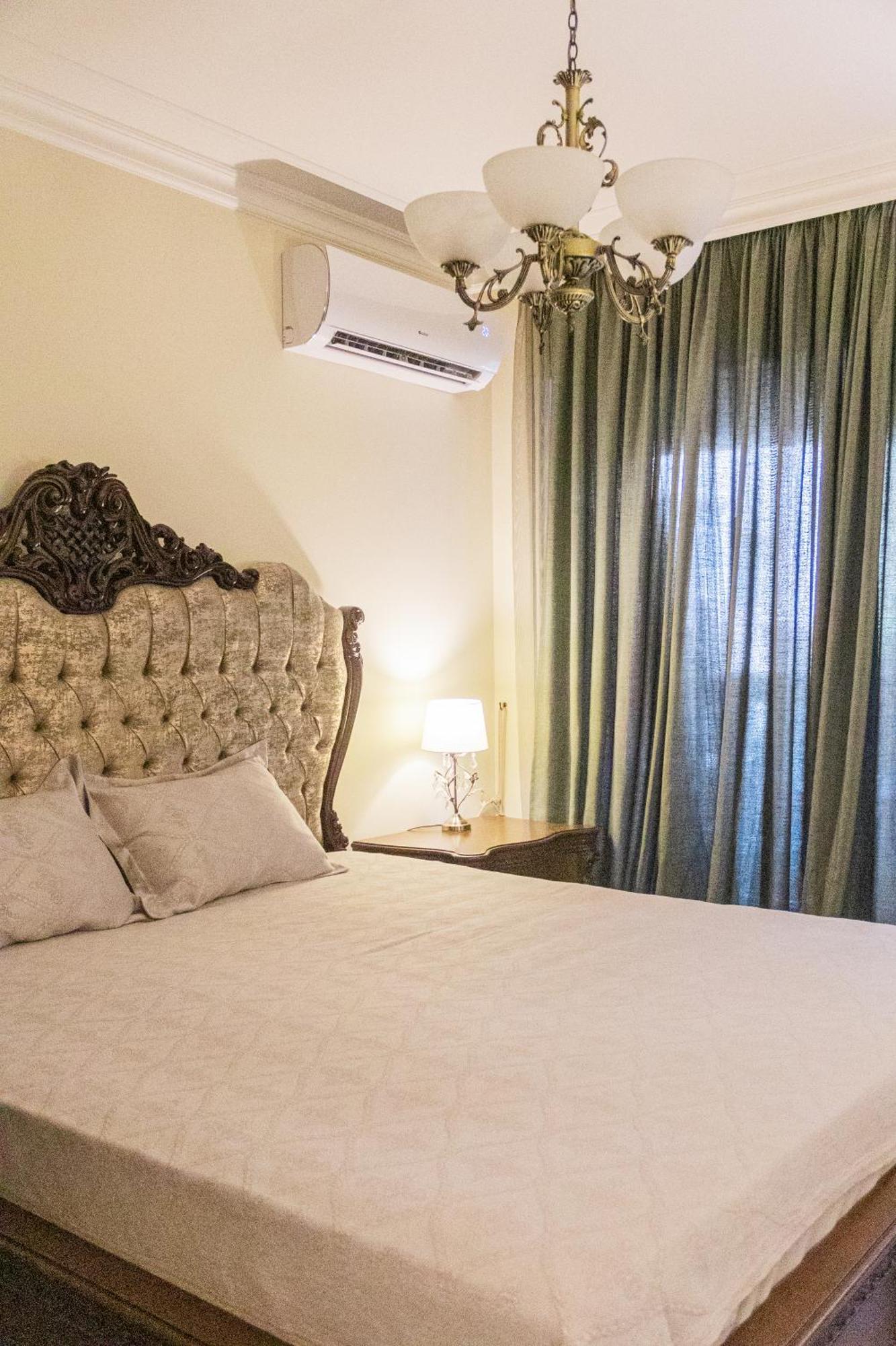 Central Luxury Antique Apartment Varna Exterior photo